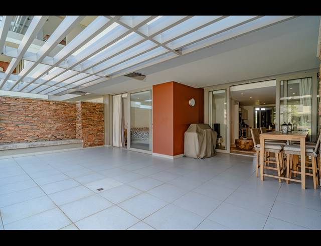 2 BEDROOM APARTMENT TO LET IN SIBAYA PRECINCT